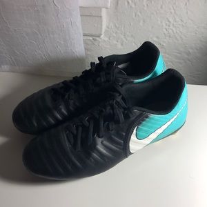Nike Womens Soccer Cleats